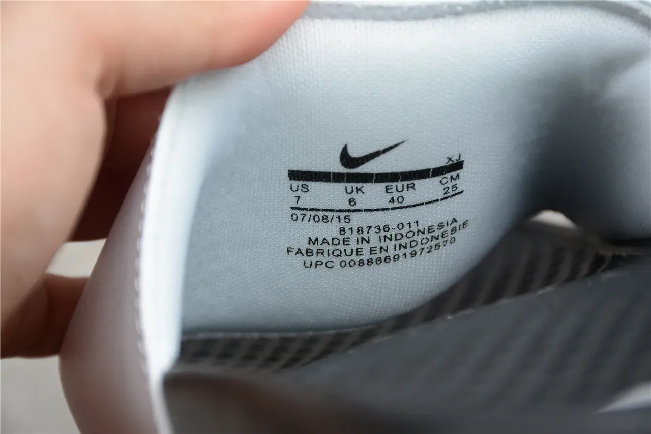 Nike Benassi JDI Black and White Two-Tone Slippers 3