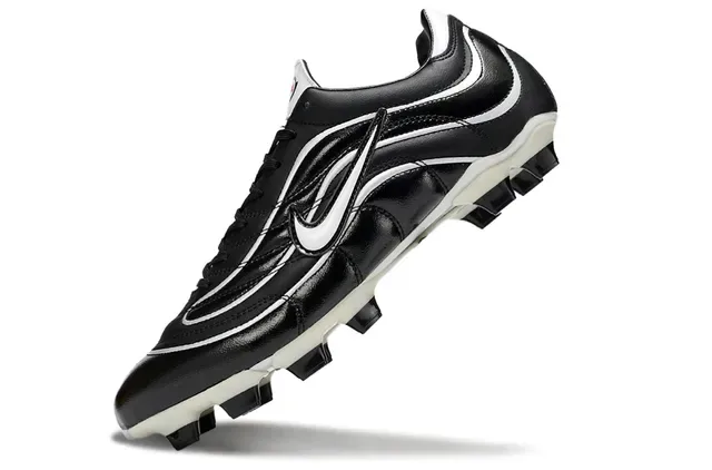 Nike Chaussures de football Noir et Blanc Wave-Piped Terrain ferme 2