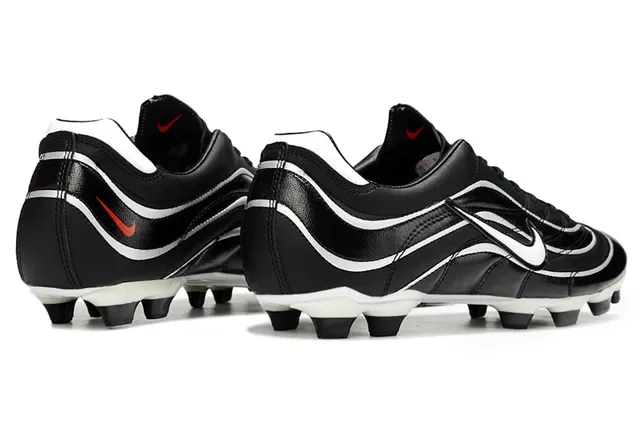 Nike Chaussures de football Noir et Blanc Wave-Piped Terrain ferme 4