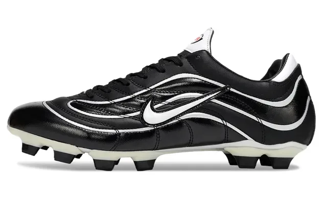 Nike Chaussures de football Noir et Blanc Wave-Piped Terrain ferme 6