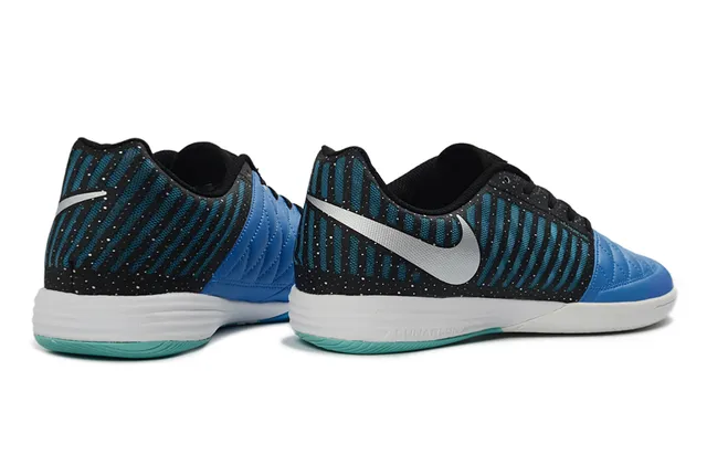 Nike Negro Azul Zapatos de fútbol indoor con punta acolchada y bajo 5