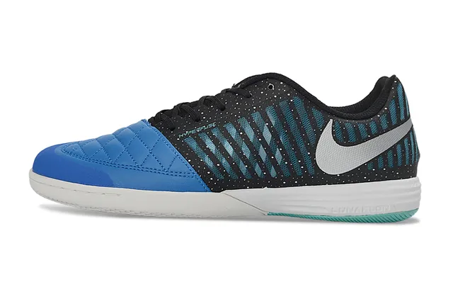 Nike Negro Azul Zapatos de fútbol indoor con punta acolchada y bajo 7