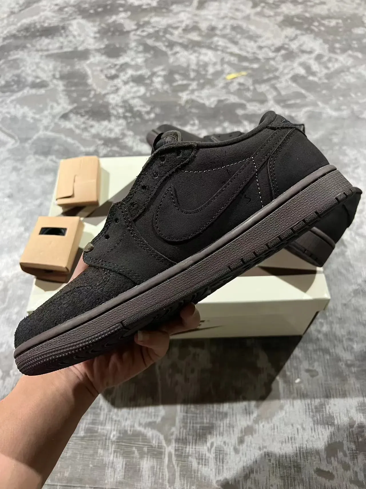 Nike Black Brown Low-Top Mixed-Material Upper Lifestyle Sneakers 5
