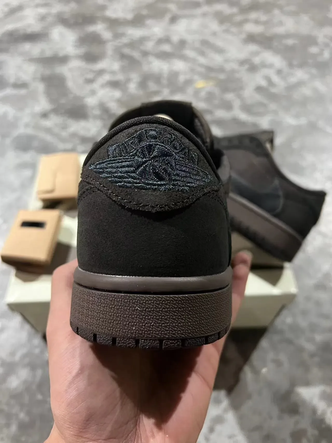 Nike Black Brown Low-Top Mixed-Material Upper Lifestyle Sneakers 8