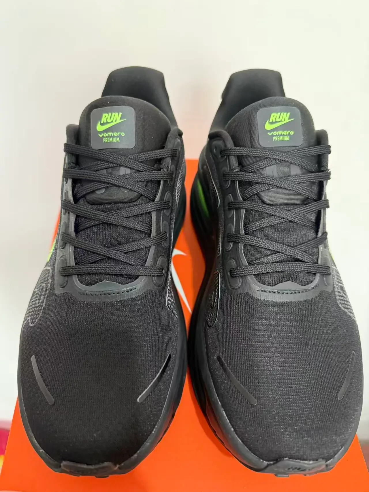 Nike Black Green Mesh Upper Visible Air Zoom Unit Running Shoes 3