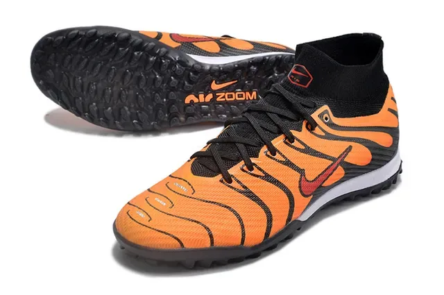 Nike Tênis de Futebol Turf Preto Laranja Alto Colar Tipo Meia Padrão de Chama Overlays Sintéticos 3