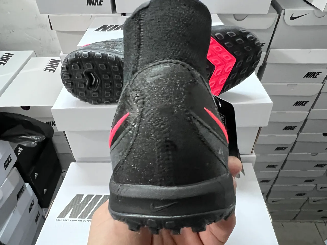 Nike Chaussures de Football Turf Noir Rose Col à Enfilage Overlay Vague Iridescente 3