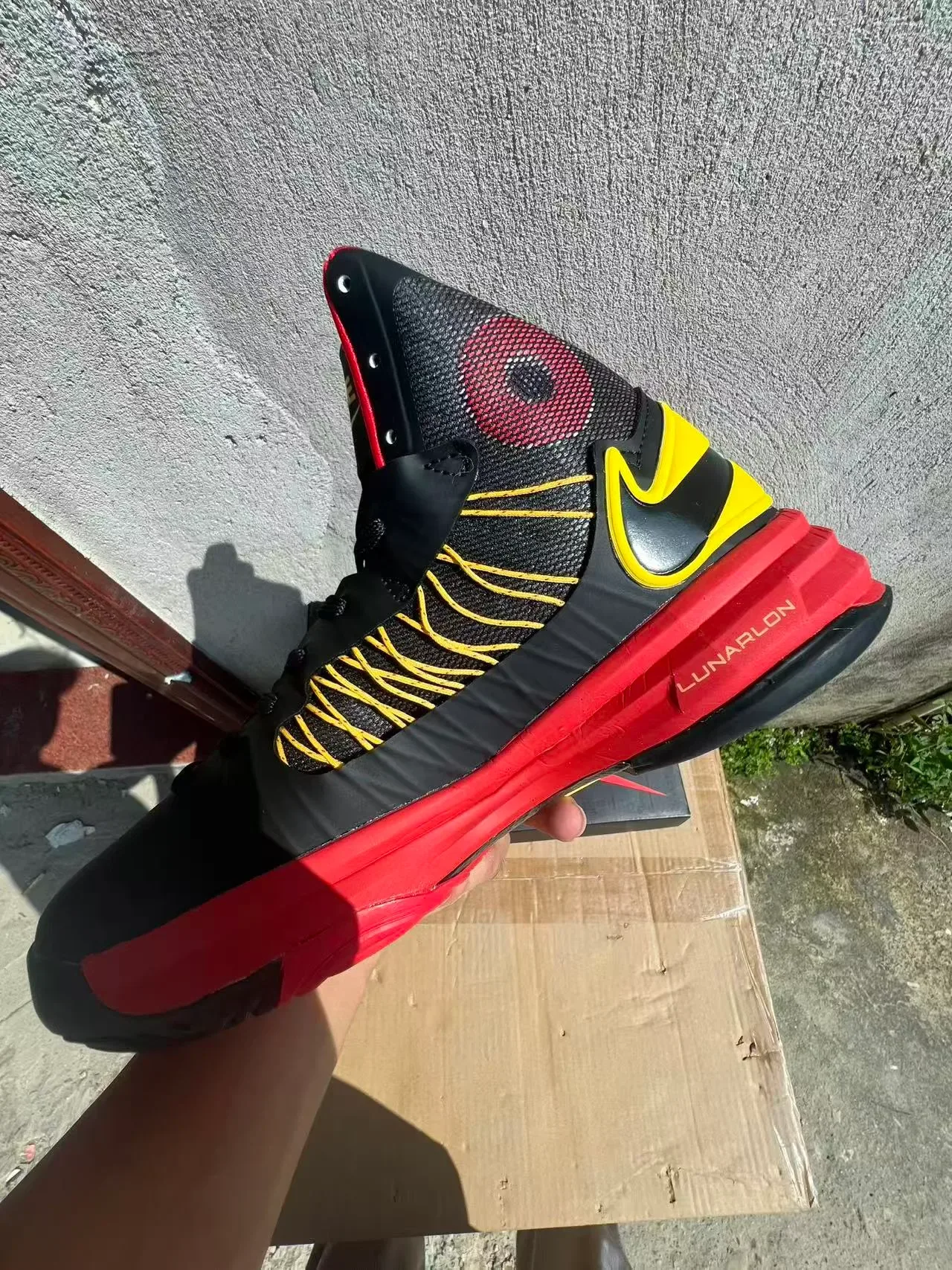 Nike Black Red High-Top Mesh-and-Synthetic Upper Basketball Shoes 5