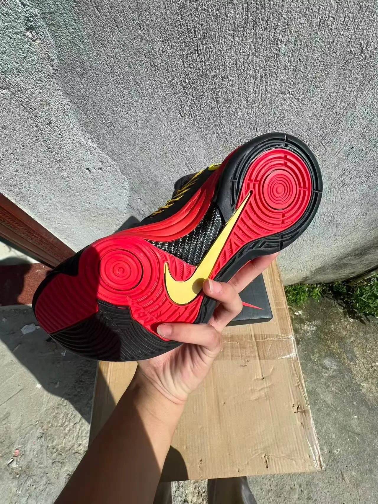 Nike Black Red High-Top Mesh-and-Synthetic Upper Basketball Shoes 6