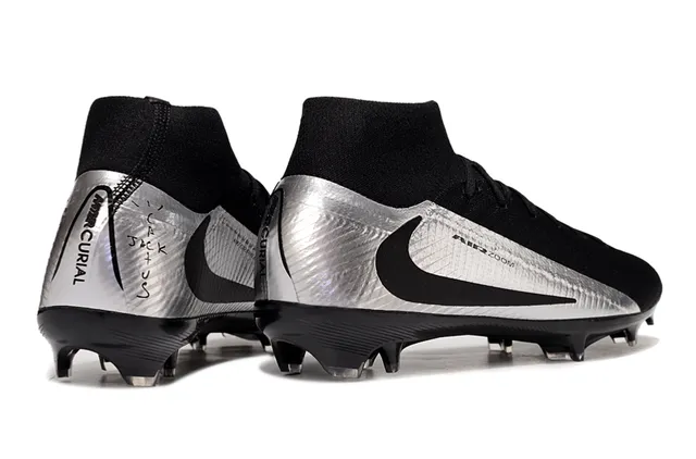 Nike 黑色银色针织鞋面高切袜领人工草地足球鞋 5