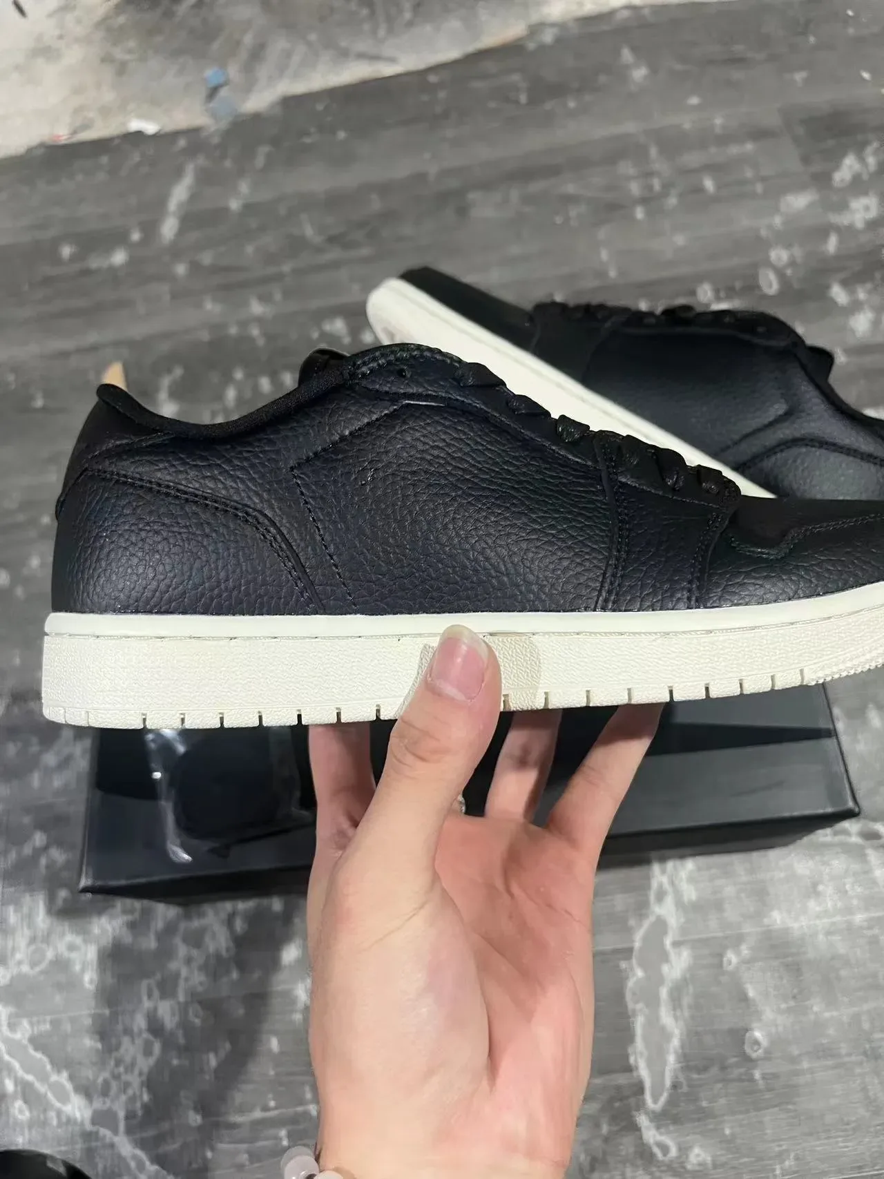 Nike Black White Pebbled Leather Upper Cupsole Lifestyle Sneakers 7