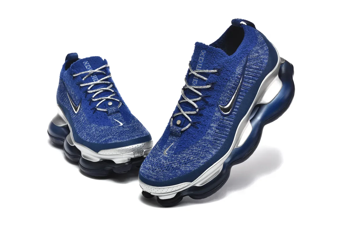 Nike Blue Silver Knit Upper Sculpted Metallic Midsole Lifestyle Sneakers 3