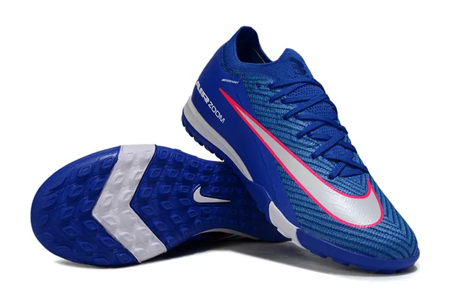 Nike Tênis de futebol upper de malha azul e branco sola com studs de turf para grama artificial 2