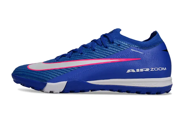 Nike Tênis de futebol upper de malha azul e branco sola com studs de turf para grama artificial 6
