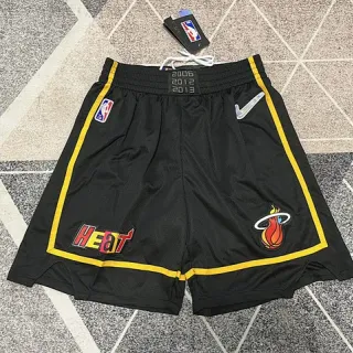 Nike Championship Edition أسود أصفر شبكي رياضي شورتس