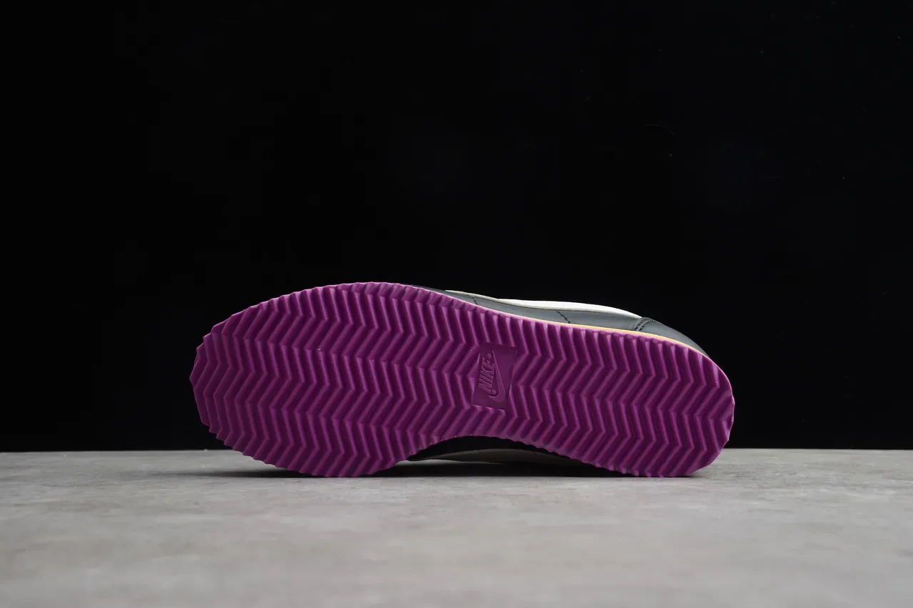 Nike Cortez Noir Blanc Jaune Violet Chaussures Lifestyle 8