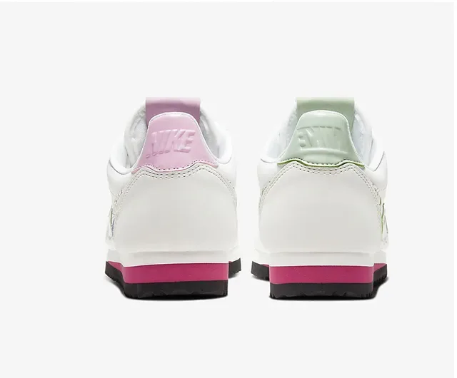 Nike Cortez zapatillas lifestyle blancas rosas verdes con patrón 20