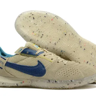 Nike Gato Chaussures de foot indoor Beige Bleu low top avec upper perforé suede-mesh