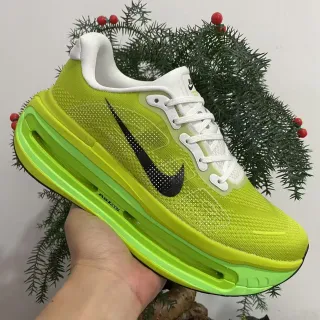Nike Vert Blanc Matière Filet Ingénierée Supérieure Translucide Stratifiée Semelle Intermédiaire Chaussures de Course