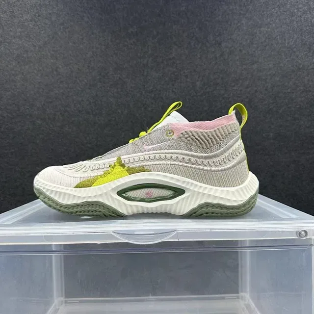 Nike ISPA Gray Pink Green Knit Sock-Fit Lifestyle Sneakers 2