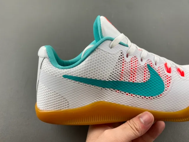 نايك كوبي أبيض أزرق Perforated Mesh Upper Teal Swoosh Overlay أحذية كرة السلة 3