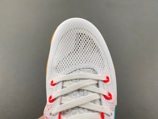 نايك كوبي أبيض أزرق Perforated Mesh Upper Teal Swoosh Overlay أحذية كرة السلة 5