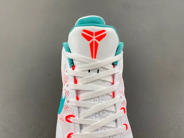 نايك كوبي أبيض أزرق Perforated Mesh Upper Teal Swoosh Overlay أحذية كرة السلة 6