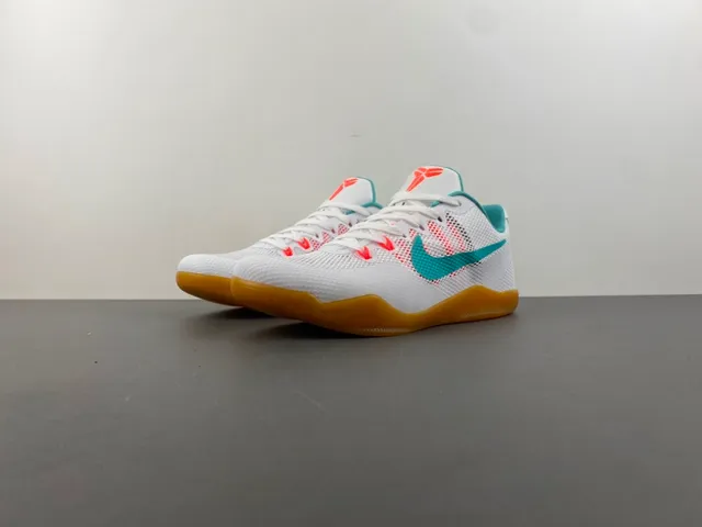 نايك كوبي أبيض أزرق Perforated Mesh Upper Teal Swoosh Overlay أحذية كرة السلة 10