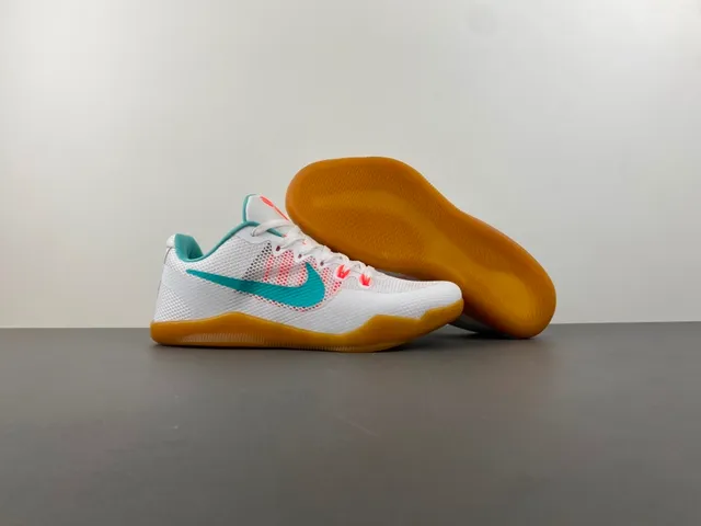 نايك كوبي أبيض أزرق Perforated Mesh Upper Teal Swoosh Overlay أحذية كرة السلة 12