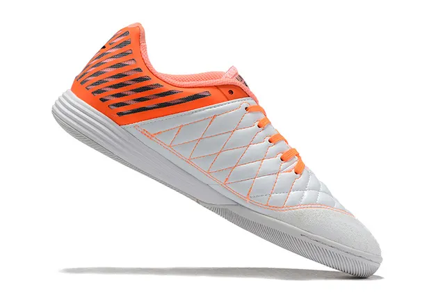 Nike chaussures de football indoor orange et blanc boîte à orteils matelassée superposition de cage synthétique 5