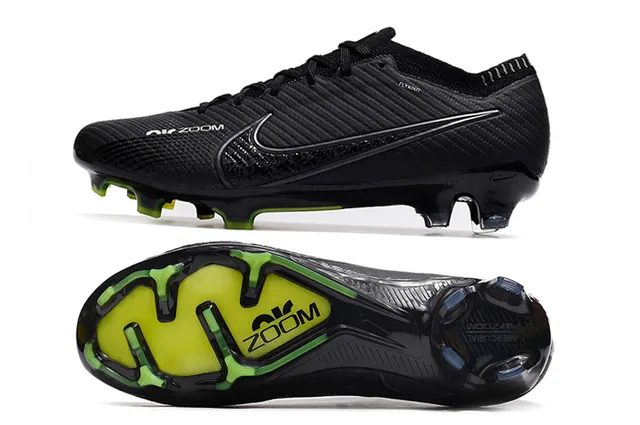 Tênis de futebol Nike Phantom GT Flyknit Upper preto e verde sistema de cadarço assimétrico para campo firme 2