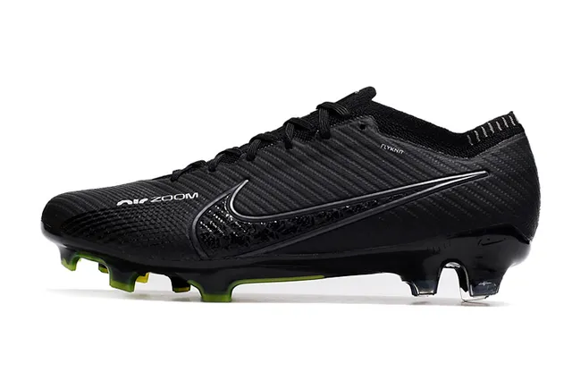 Tênis de futebol Nike Phantom GT Flyknit Upper preto e verde sistema de cadarço assimétrico para campo firme 5