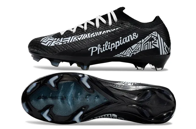 Nike Phantom GT أسود أبيض منخفض القطع جزء علوي مصمم للجوارب أرضية صلبة أحذية كرة القدم 5