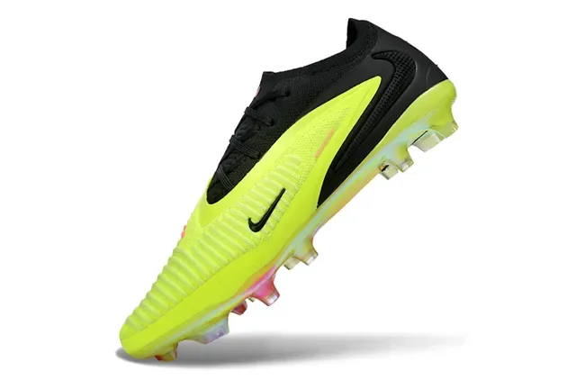 Nike Phantom GT أسود أصفر منخفض القطع نسيج غير متماثل الربط أرضية صلبة أحذية كرة القدم 3