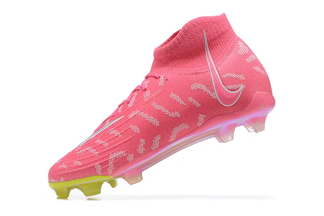 Nike Phantom GT Chaussures de football pour terrain ferme en rose vif et vert néon 5
