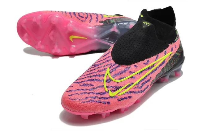 Nike Phantom GT Yellow Pink Confort de chaussette Tissu tricoté Supérieur Asymétrique Col sans lacets Surface ferme Chaussures de football 7