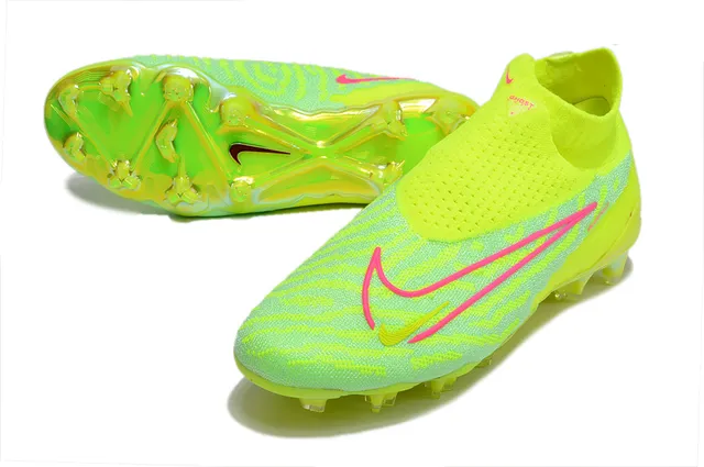 Nike Phantom GT Yellow Pink Confort de chaussette Tissu tricoté Supérieur Asymétrique Col sans lacets Surface ferme Chaussures de football 13