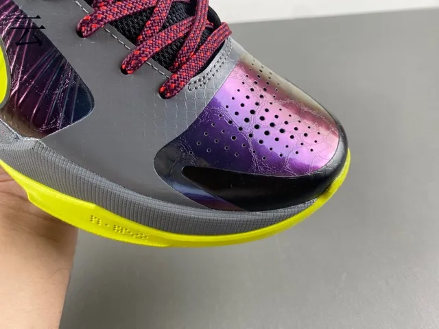 Nike Tênis de Basquete Roxo e Amarelo Alto com Parte Superior Iridescente 3
