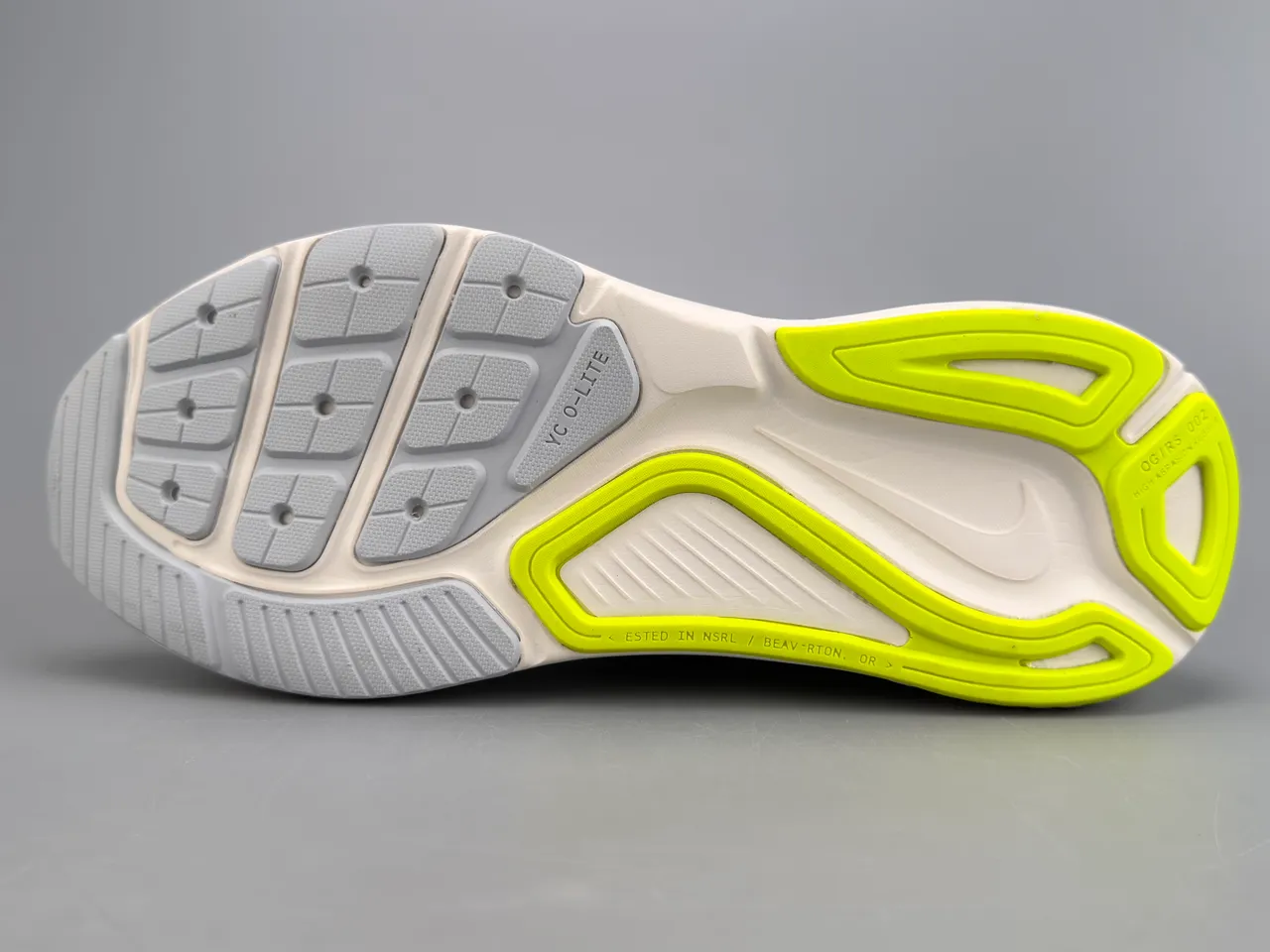 Nike ReactX White Yellow Engineered Mesh Upper Sculpted Midsole Running Shoes 6