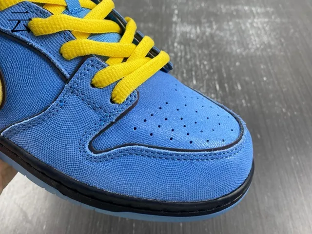 Nike SB Dunk Low नीला और पीला स्केटबोर्ड जूते 16