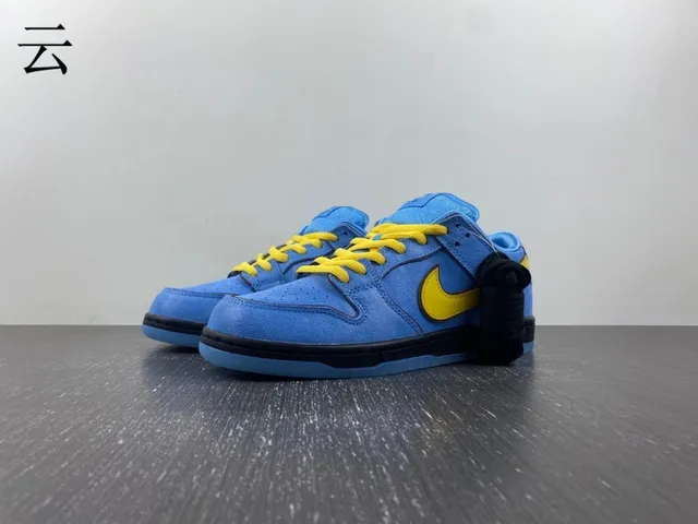 Nike SB Dunk Low नीला और पीला स्केटबोर्ड जूते 18