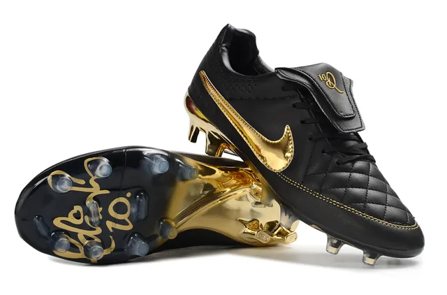 Nike Tiempo Legend কালো এবং গোল্ড ফর্ম গ্রাউন্ড সকার শোজ 4