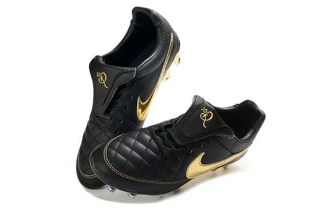 Nike Tiempo Legend কালো এবং গোল্ড ফর্ম গ্রাউন্ড সকার শোজ 7