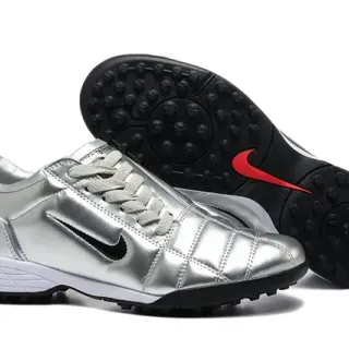 Nike Total 90 III Argent Noir Rouge Chaussures de Football Turf