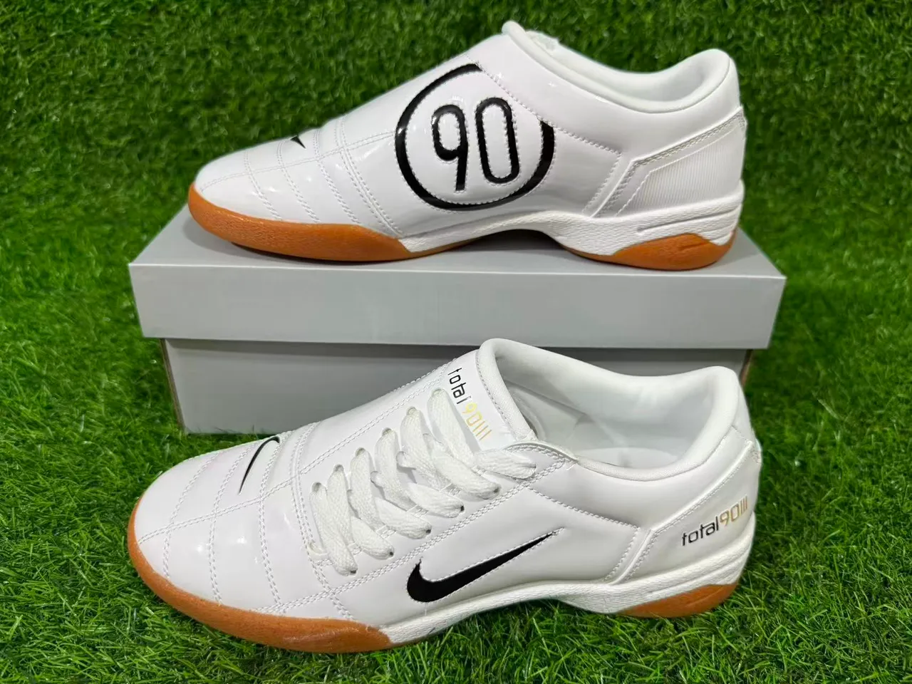 Nike Total 90 III White Gum Zapatos de fútbol indoor 4