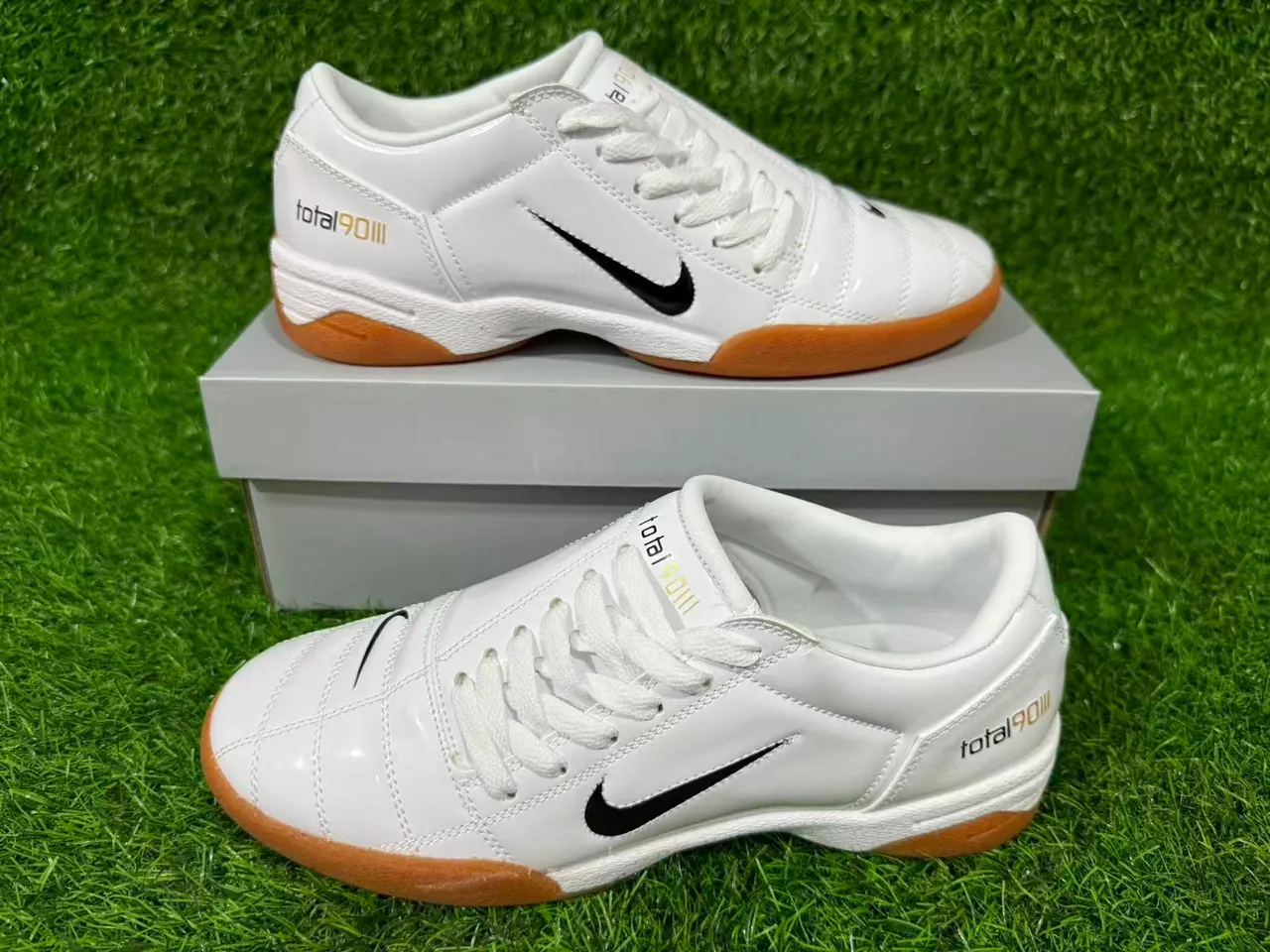 Nike Total 90 III White Gum Zapatos de fútbol indoor 8