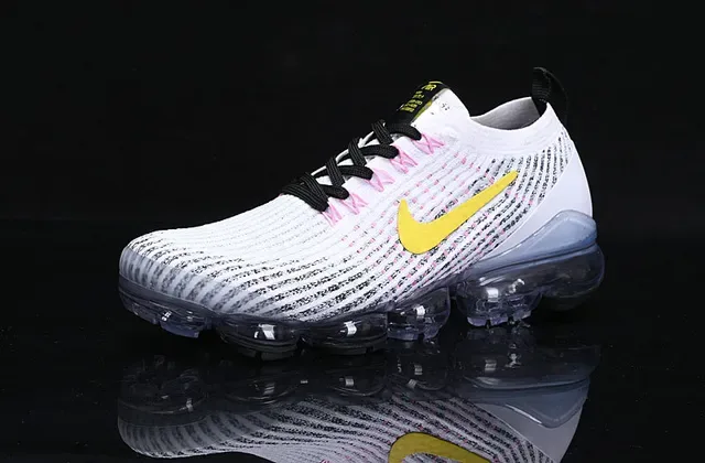 Nike White Black Engineered Knit Upper Full-Length Visible Air Sole Lifestyle Sneakers 16