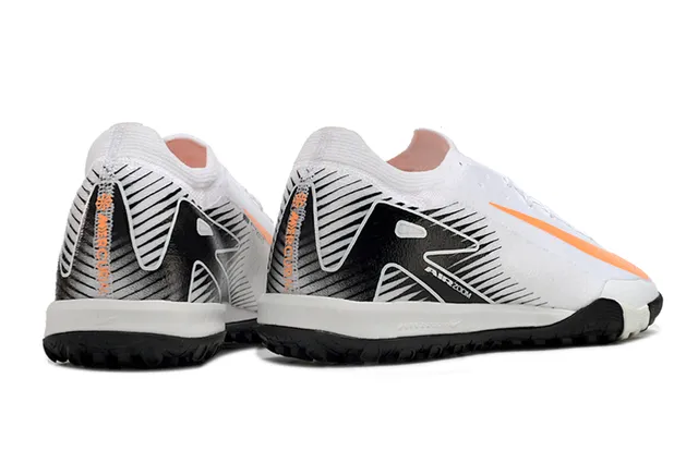 Nike White Black Low-Cut Knit Upper Turf Soccer Shoes 5