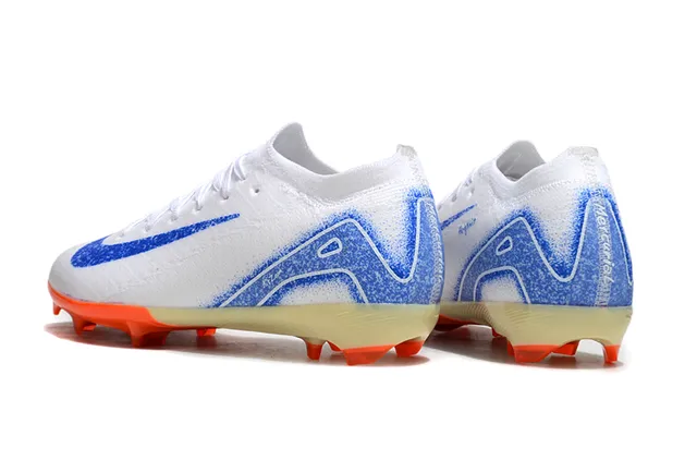 Nike أحذية كرة القدم أبيض أزرق مع upper منسوج ياقة ديناميكية Firm-Ground 4