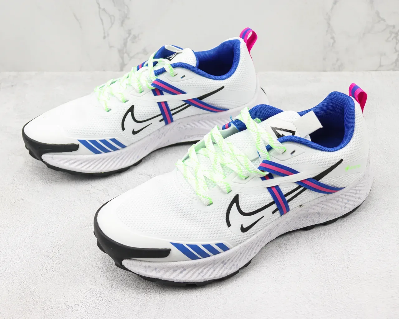 নাইকি সাদা নীল মেশ আপার GORE-TEX ওয়াটারপ্রুফ রানিং শোজ 4